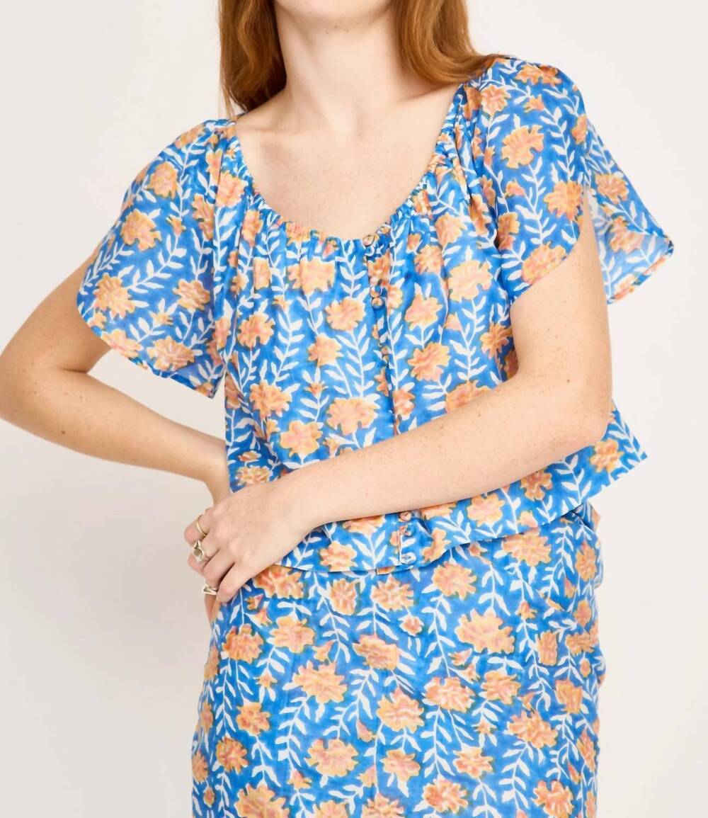 NEW MIRTH capri top in tangerine carnation